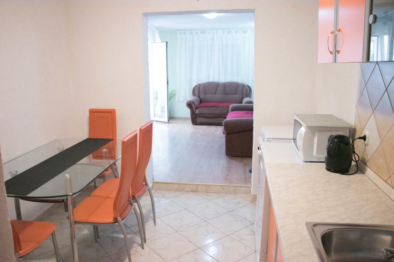 Apartment Lorena Севид Екстериор снимка